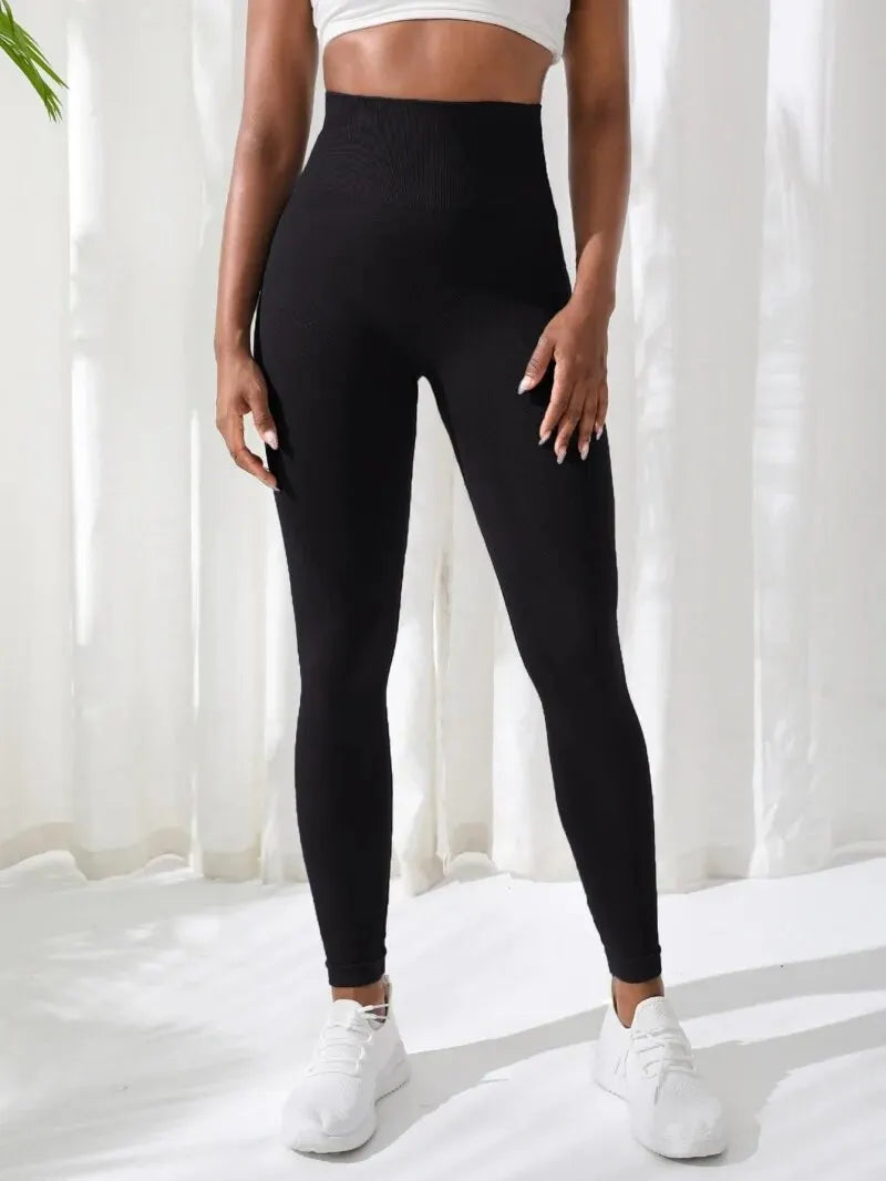 The legging that makes you feel in charge of your day — from start to finish.