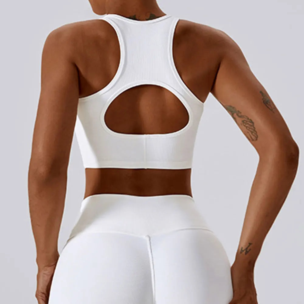 Sports Bra – All-Day Support That Actually Stays Put